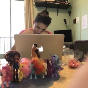 Meet your Posher, Gabriela